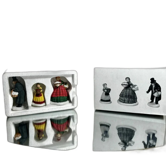 Dept 56 - The Spirit of Giving - Set of 3 - 58322 The Heritage Collection - Picture 4 of 10